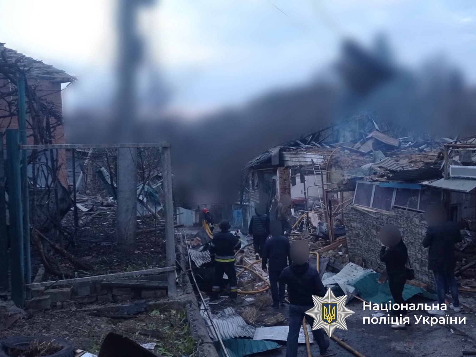 РФ посреди дня запустила сотни дронов по Украине: пострадал роддом в Ивано-Франковске, погибли люди. Все подробности