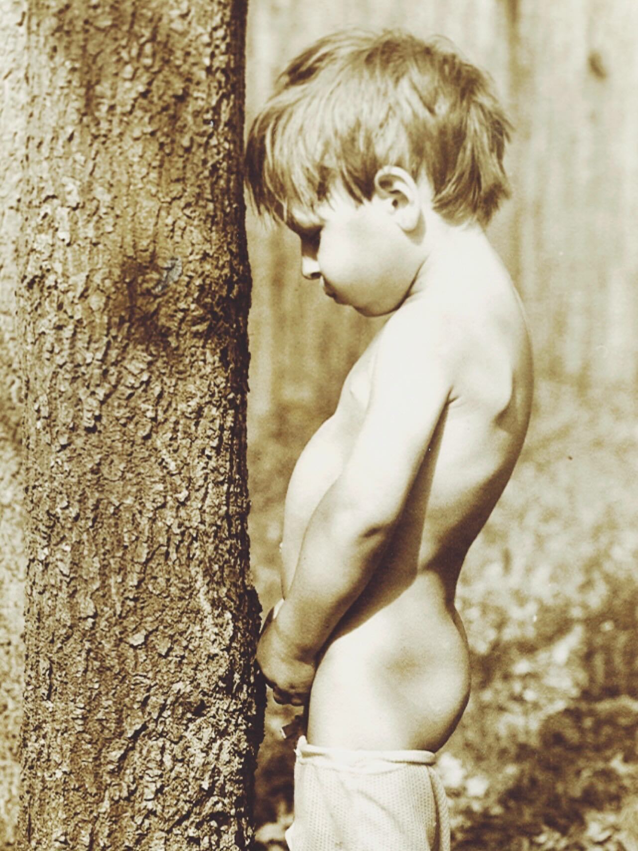 От фото без трусов до примерного семьянина: Александр Педан показал, как "эволюционировал" за 44 года