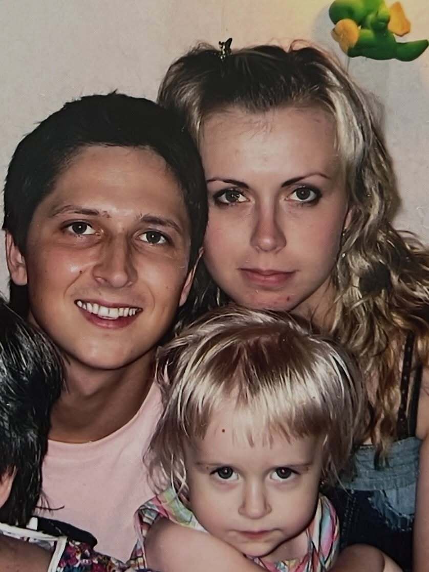 От фото без трусов до примерного семьянина: Александр Педан показал, как "эволюционировал" за 44 года