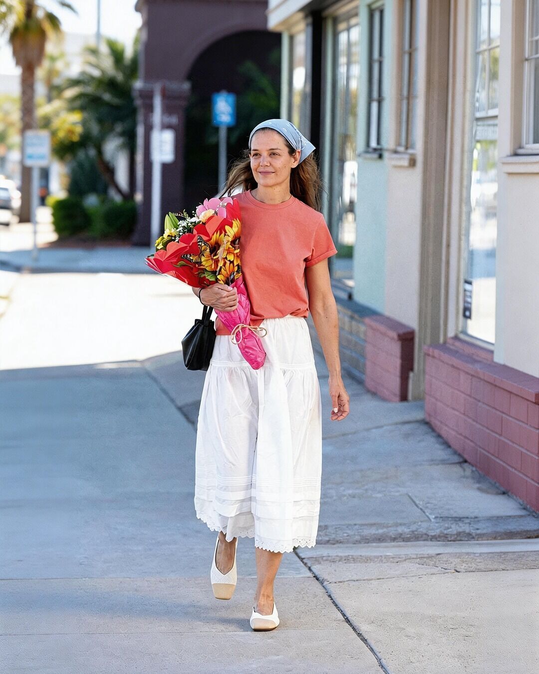 Експерти назвали ідеальне весняне взуття на щодень: його вже носить Кемерон Діаз, Марго Роббі та інші зірки
