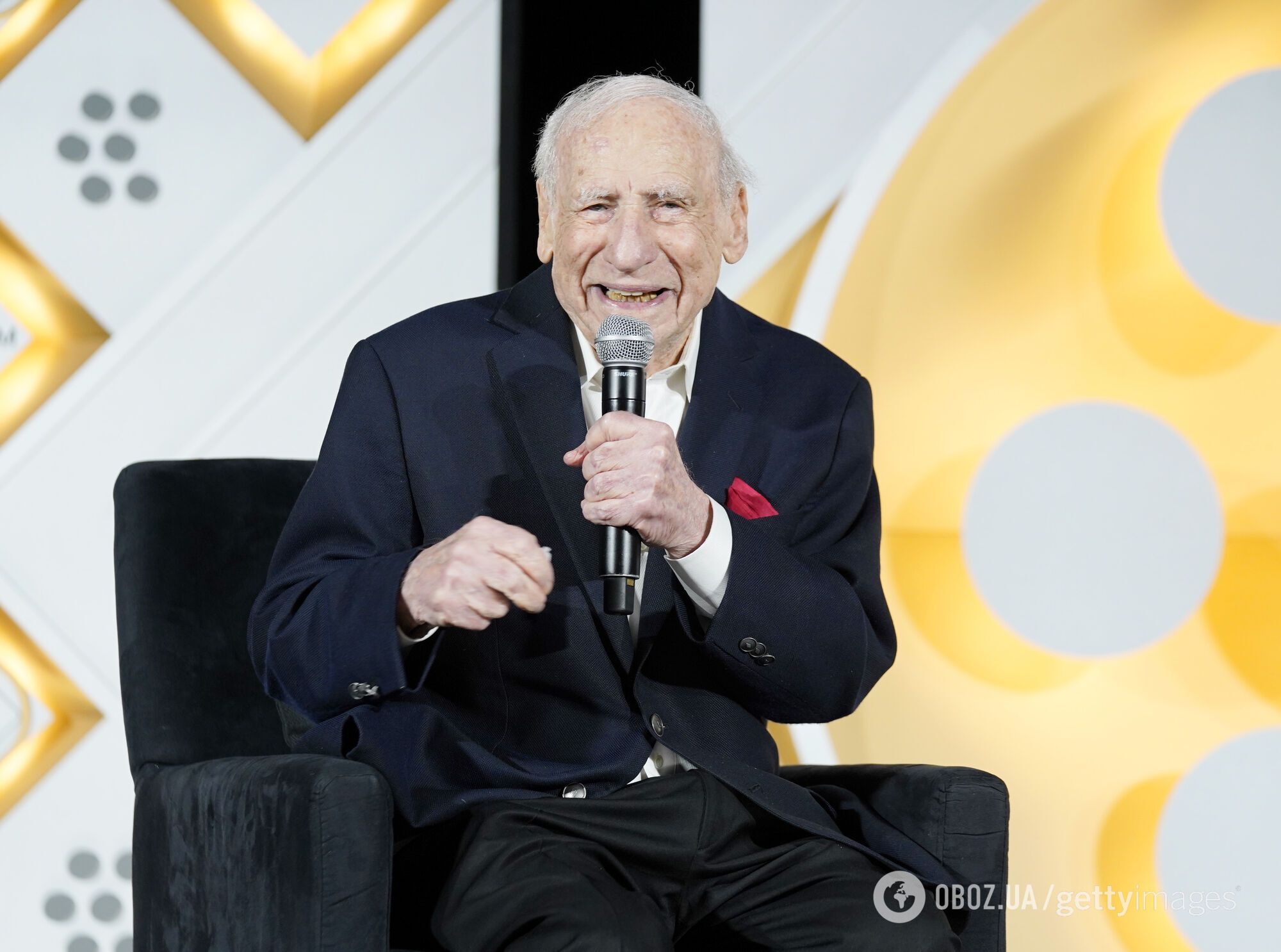 "Старая гвардия" Голливуда: кто из легенд кино дожил почти до 100 лет и как они выглядят. Фото