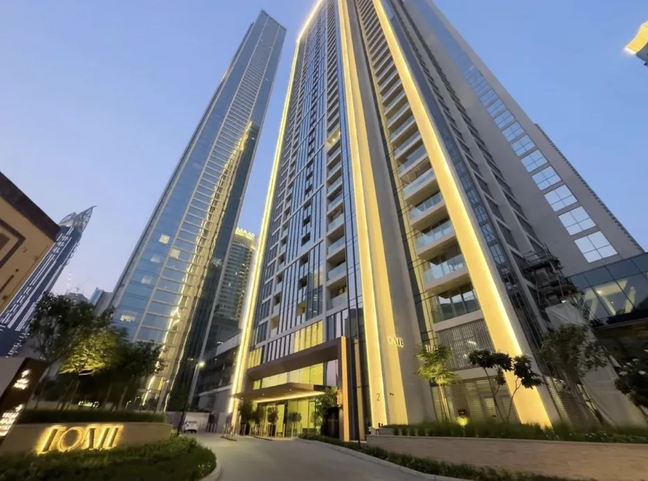 "Склали присягу на вірність": до якої країни переїхали близькі родичі нардепа-втікача