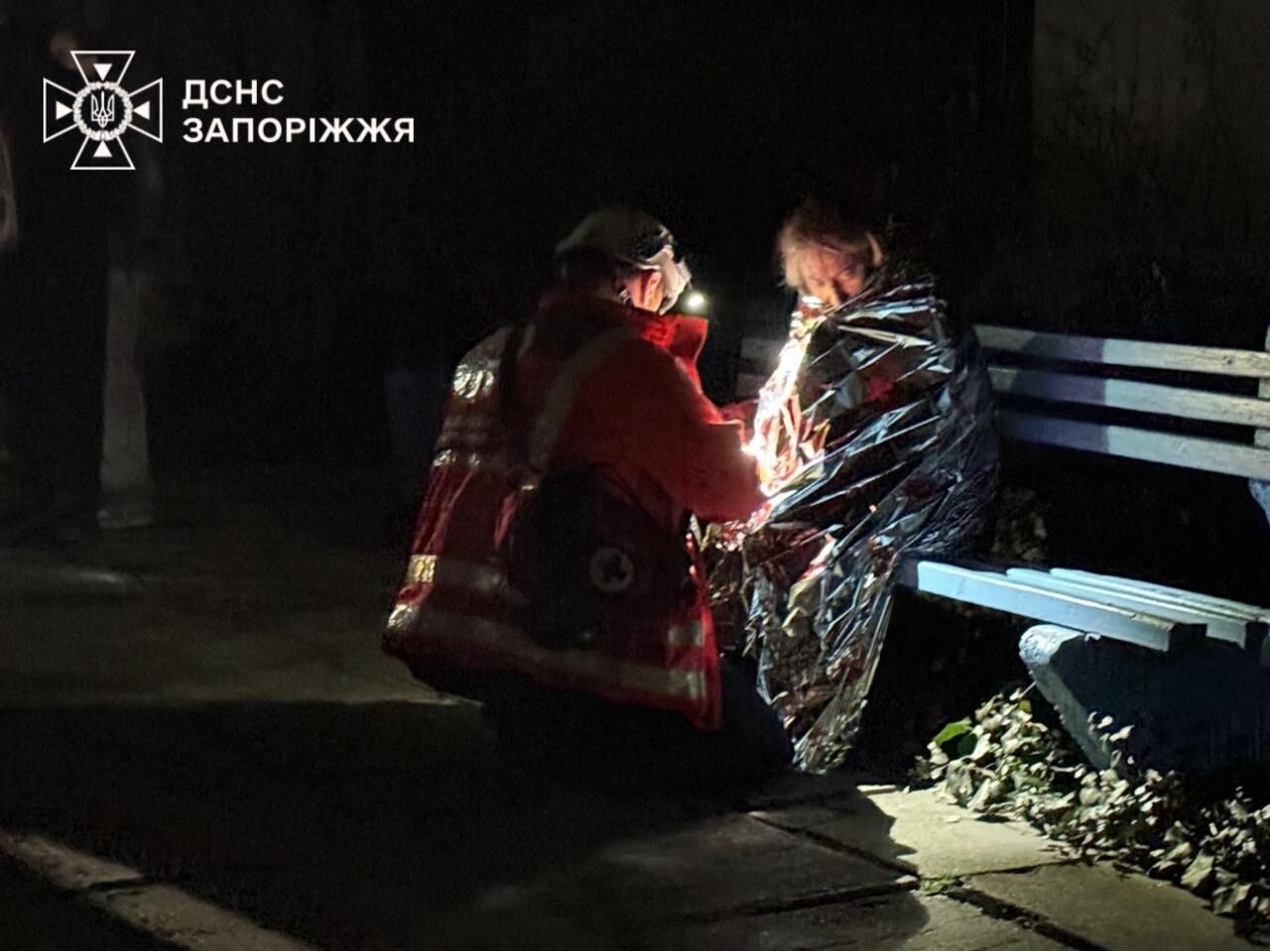 Окупанти завдали комбінованого удару по Запоріжжю: є жертва, п'ятьох людей поранено. Фото та відео