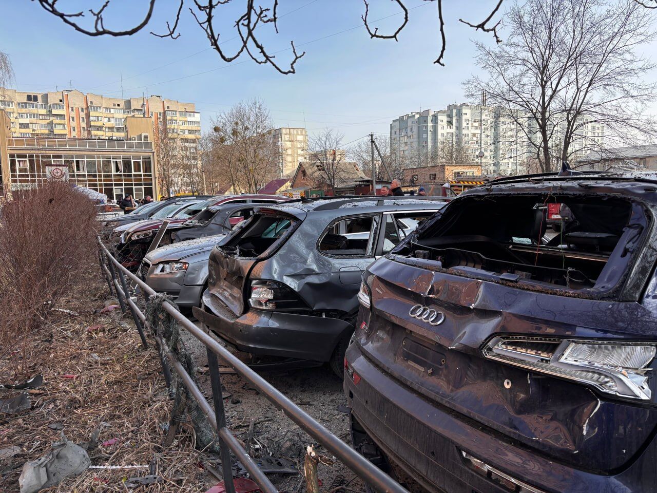 У Полтаві внаслідок атаки РФ пошкоджено житлові будинки та готель: двоє людей загинули, 12 поранено. Фото і відео