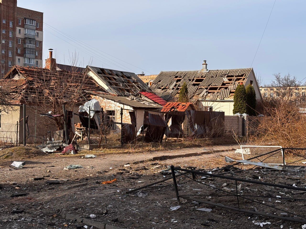 У Полтаві внаслідок атаки РФ пошкоджено житлові будинки та готель: двоє людей загинули, 12 поранено. Фото і відео