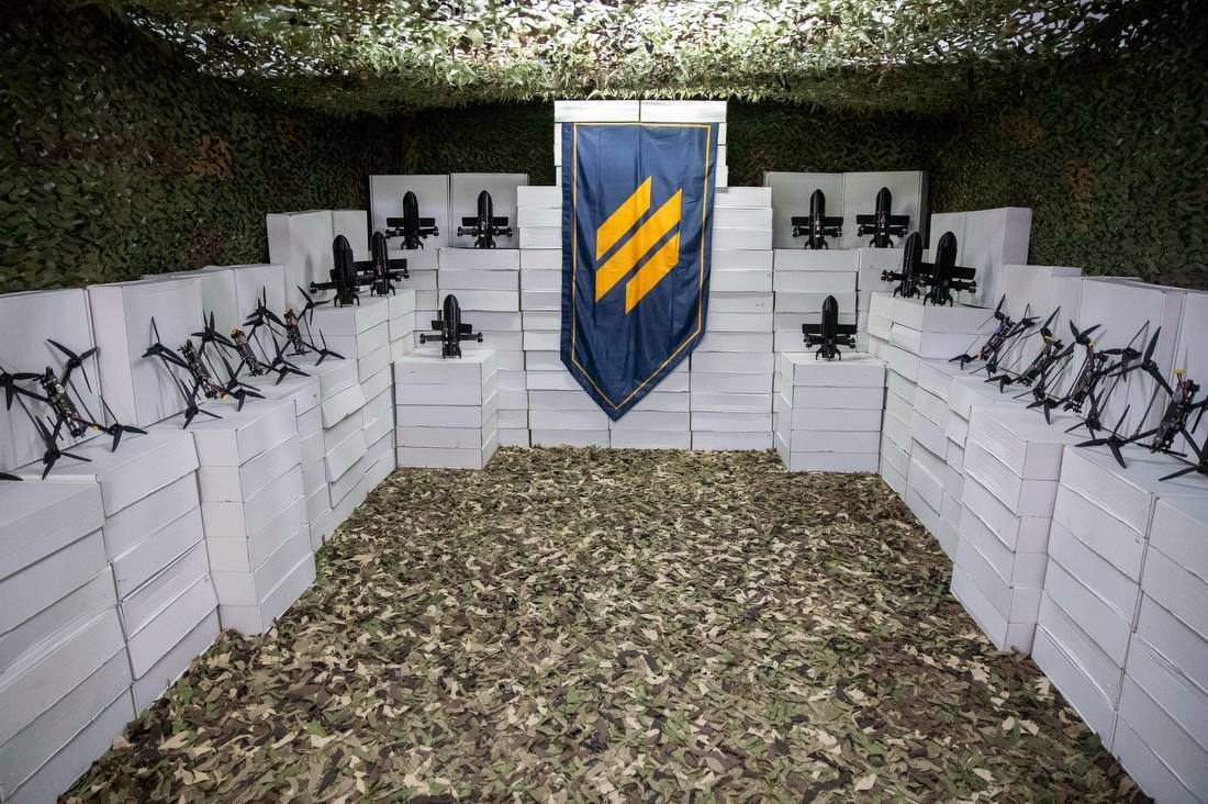 Кличко передал бойцам Третьего армейского корпуса 5 000 FPV-дронов от столицы. Фото