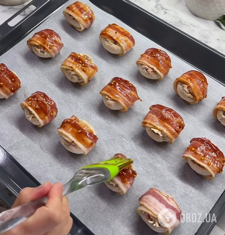 Як смачно запекти печериці в духовці: рецепт з начинкою та беконом