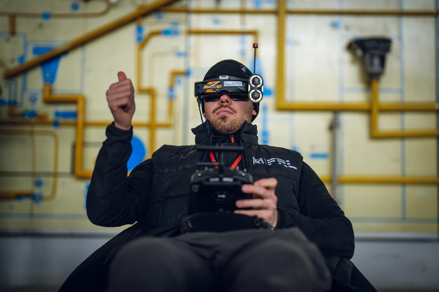 Пілотували легендарні SHRIKE: у Києві відкрили сезон студентських FPV-перегонів