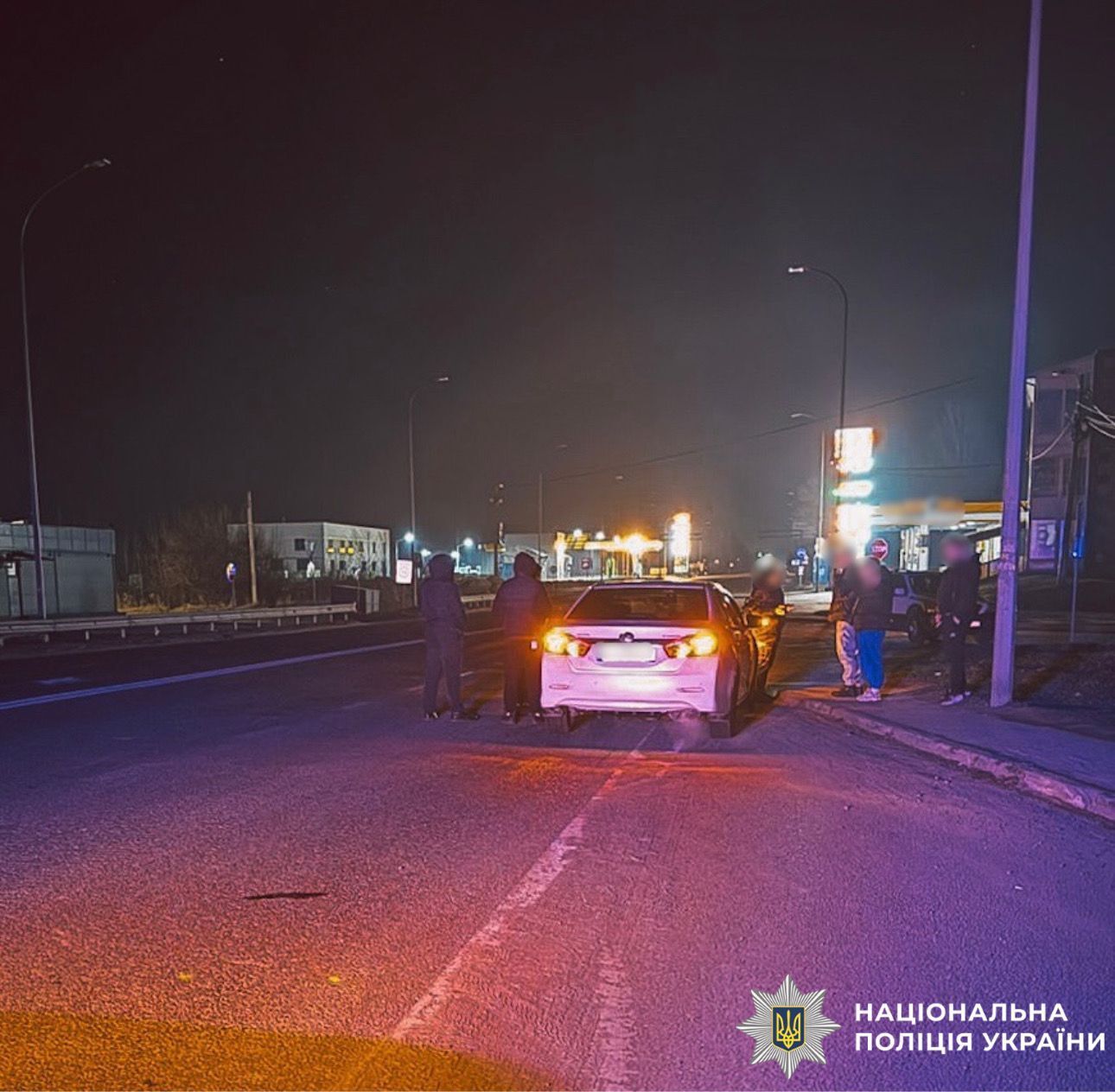 На Киевщине правоохранитель сбил женщину на переходе. Подробности ДТП и фото