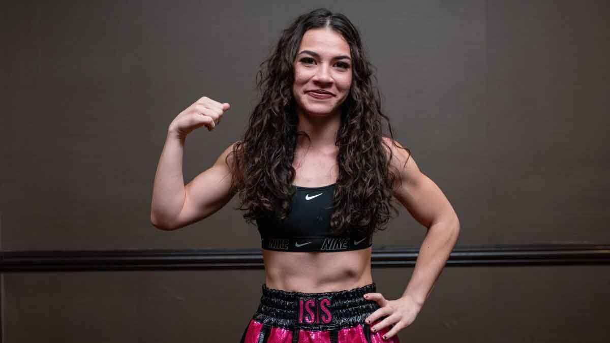 У США боксерка після важкого нокауту впала в кому. Відео