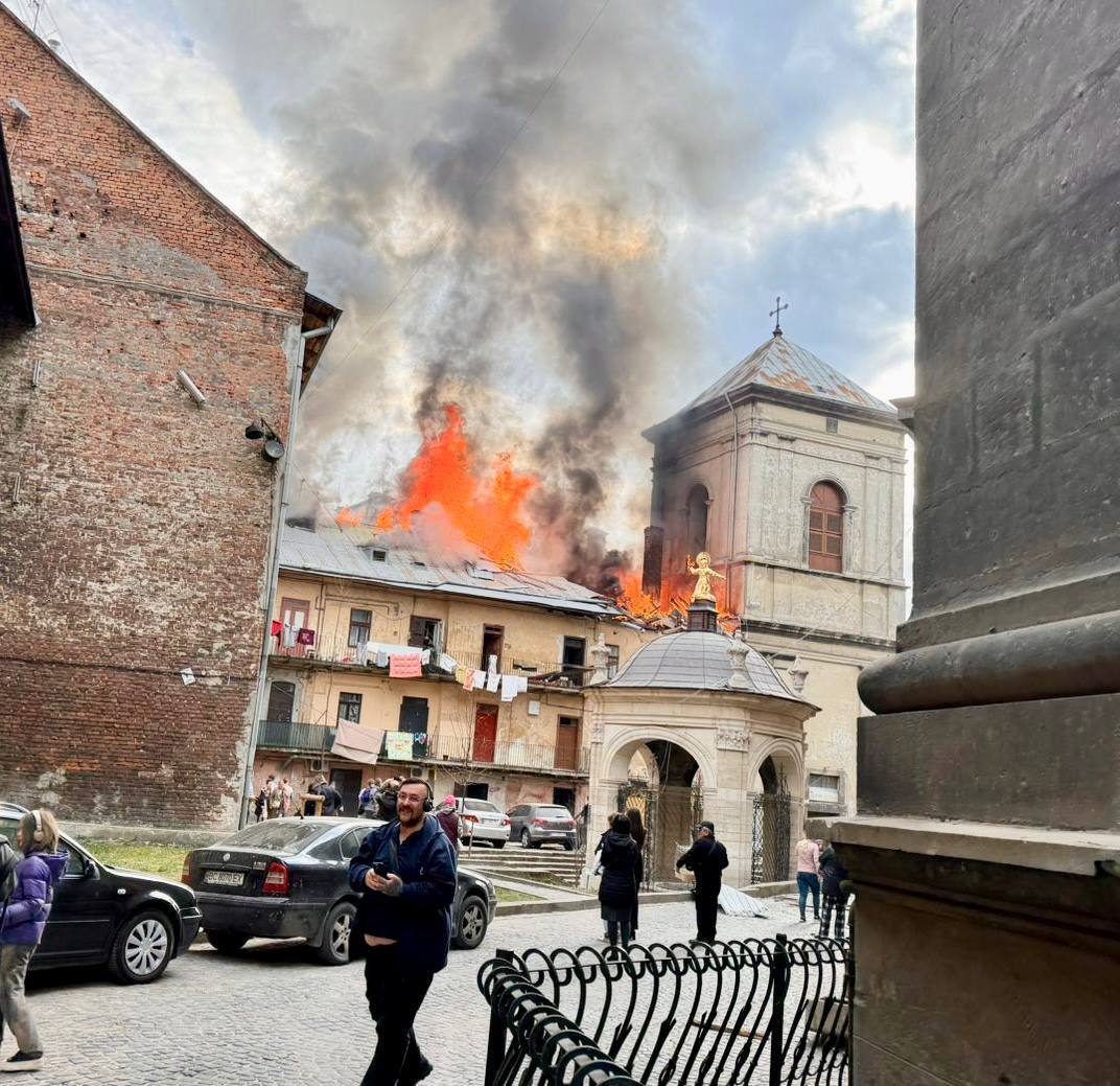 "Абстрактні удари якихось інопланетян": в МЗС назвали ганьбою реакцію ЮНЕСКО на обстріл Львова