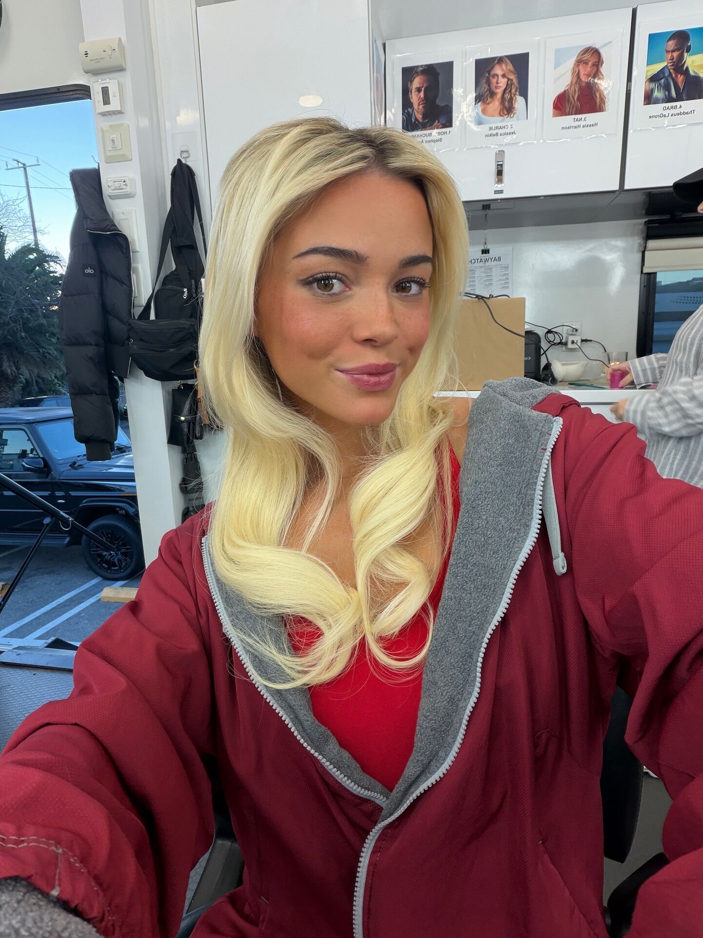 Американська гімнастка-чемпіонка знялася в "вражаючій фотосесії" в купальнику і готується до зйомок у римейку культового серіалу