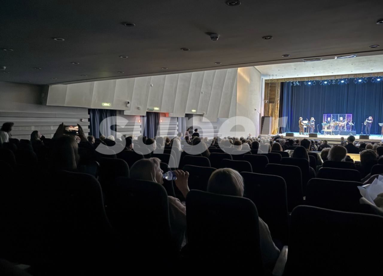 В сети разоблачили неприятную правду о концертах путинистки Ларисы Долиной в России: скидки на билеты не помогли