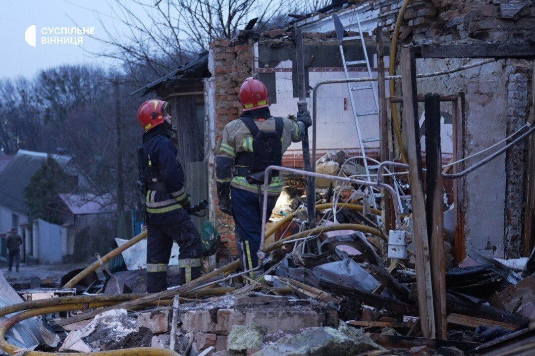 На Вінниччині кількість постраждалих внаслідок атаки РФ зросла до 18 осіб. Фото і відео