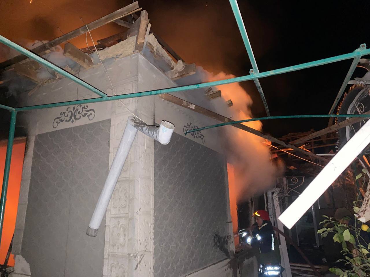 На юге Одесской области российский дрон разрушил жилой дом: под завалами может быть человек. Фото