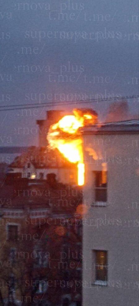 У російському Виборзі атаковано порт: сталася пожежа. Фото і відео