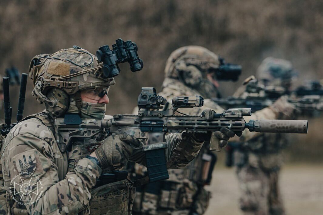 Операция "Паутина" и не только: СБУ в 34-ю годовщину создания рассказала об успешных операциях против врага, Зеленский отметил подвиг защитников