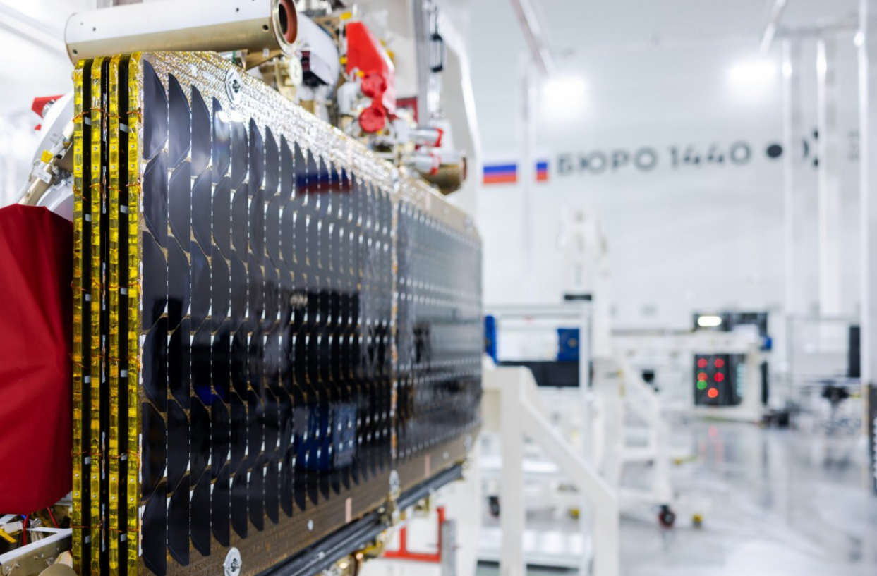 Россия начинает развертывание своего аналога Starlink: что это значит и какие риски. Фото и видео