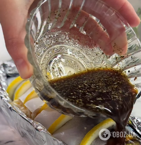 Як смачно запекти скумбрію з плавленим сиром в духовці: ділимось оригінальним рецептом