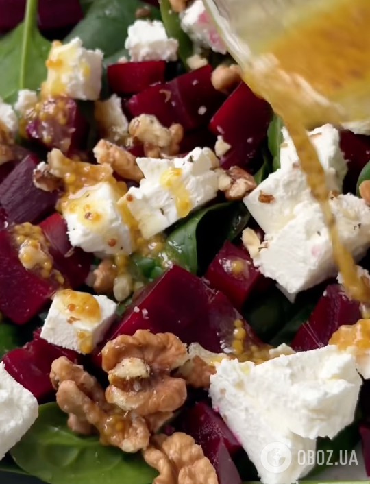 Корисний салат із буряка на кожен день: ділимося рецептом страви, яка сподобається всім