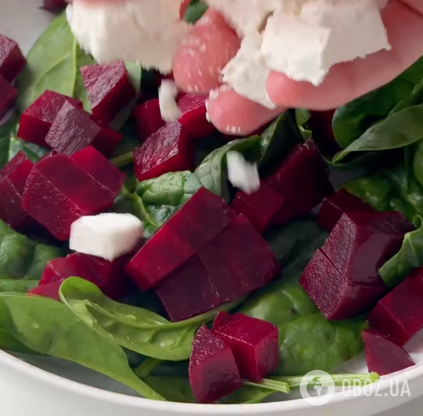 Корисний салат із буряка на кожен день: ділимося рецептом страви, яка сподобається всім