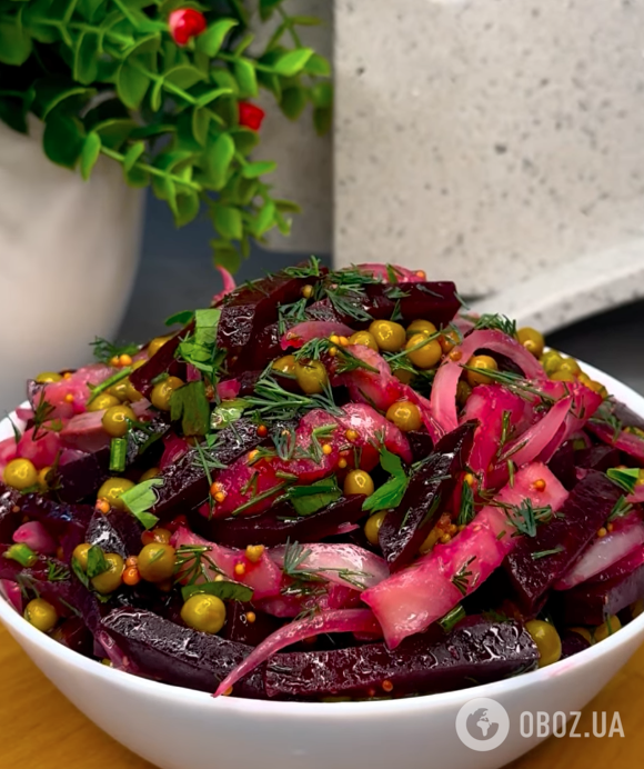 Корисний салат із буряка та оселедця на кожен день: ділимося легким рецептом