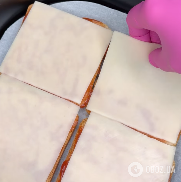 Горячие бутерброды по-новому: делимся рецептом идеального блюда для завтрака и перекуса