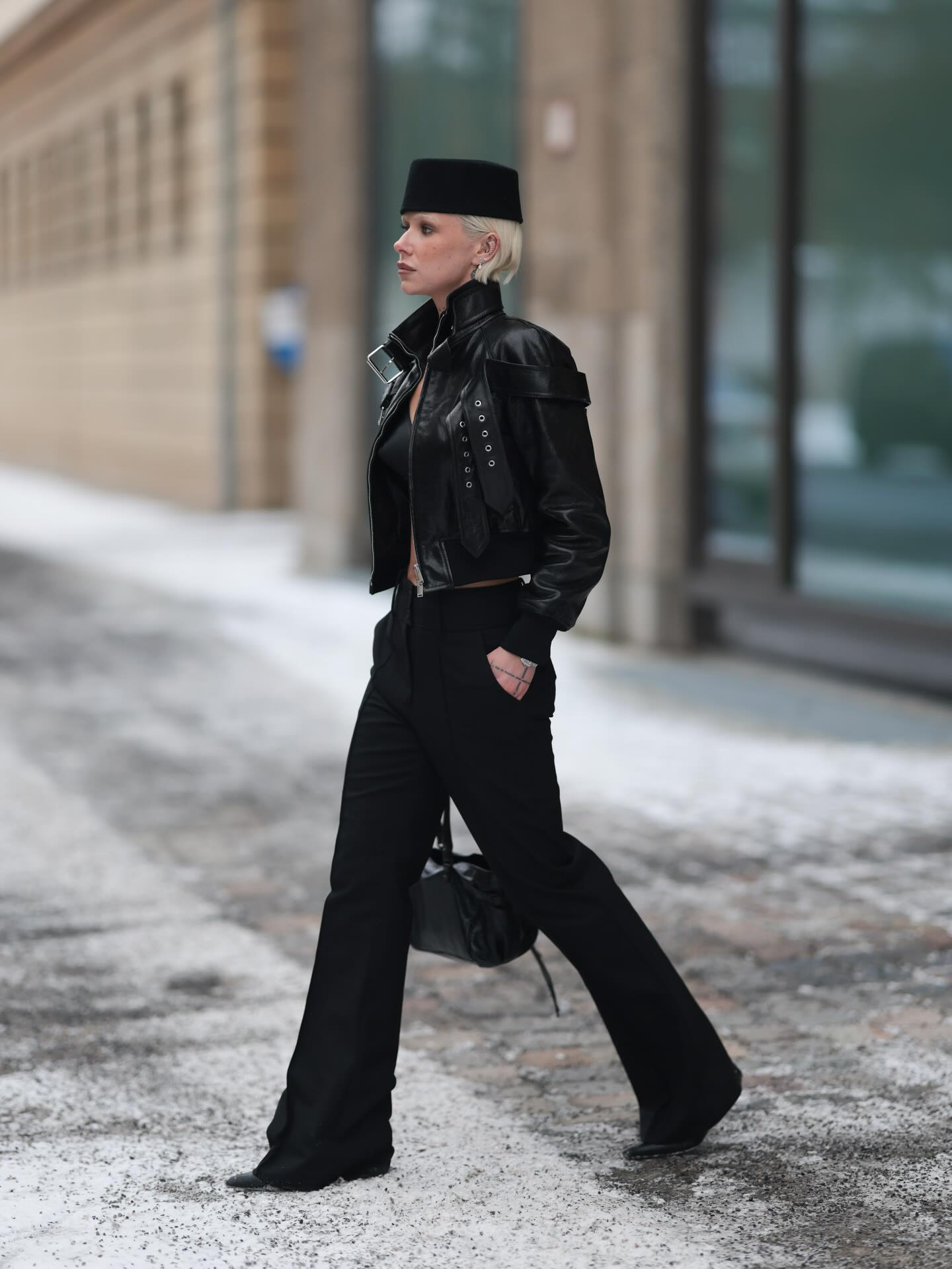 Винтажные джинсы снова в моде: 6 трендовых моделей