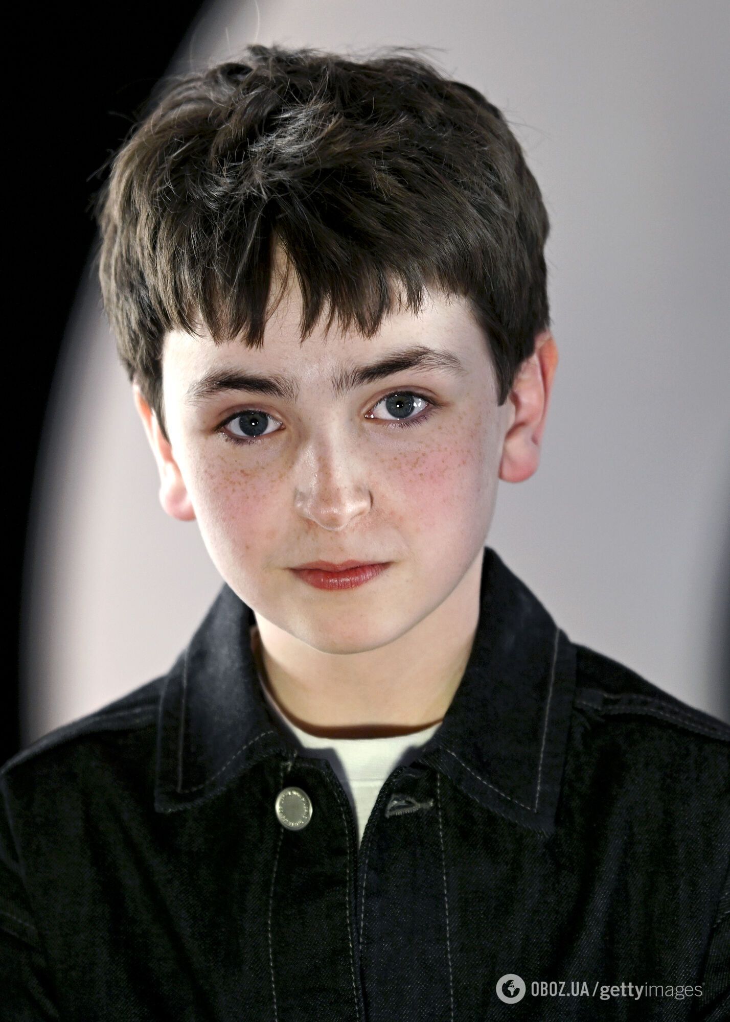 Гаррі, Рон і Герміона з нового серіалу "Гаррі Поттер" уперше разом вийшли на червону доріжку. Фото майбутніх суперзірок