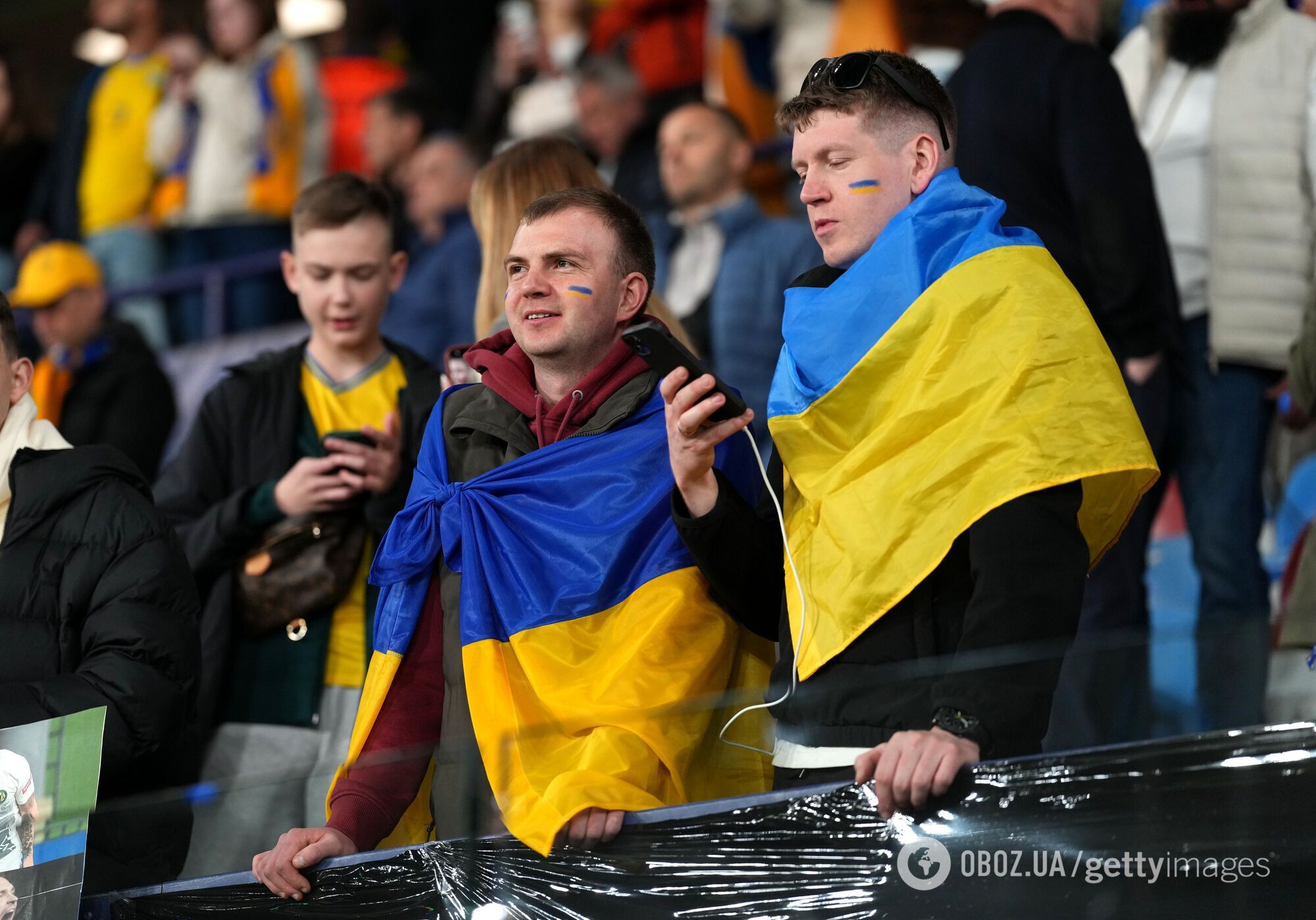 Стадион в Испании фантастически исполнил гимн Украины перед матчем со Швецией в плей-офф отбора на ЧМ-2026. Видео