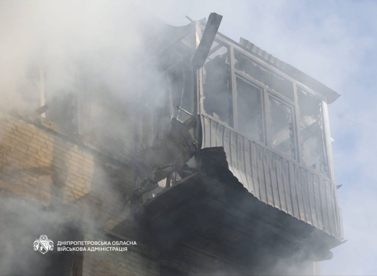 Россия ударила по Днепру: повреждена многоэтажка, количество пострадавших возросло. Фото и видео