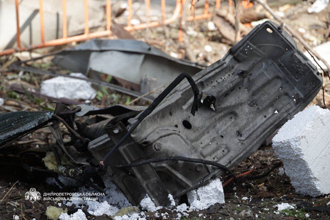 Россия ударила по Днепру: повреждена многоэтажка, количество пострадавших возросло. Фото и видео