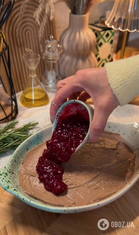 Домашній печінковий паштет з журавлиною: ділимось найпростішим рецептом