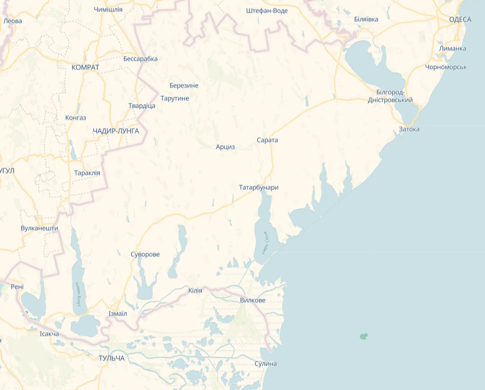 Окупанти атакували портову та енергетичну інфраструктуру Одещини: стались пожежі, є постраждалий. Фото