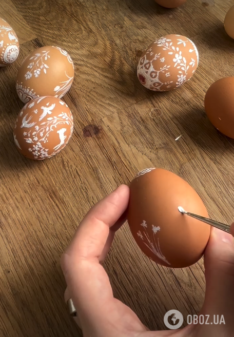 Найпростіший спосіб зробити крашанки на Великдень: потрібен лише один предмет