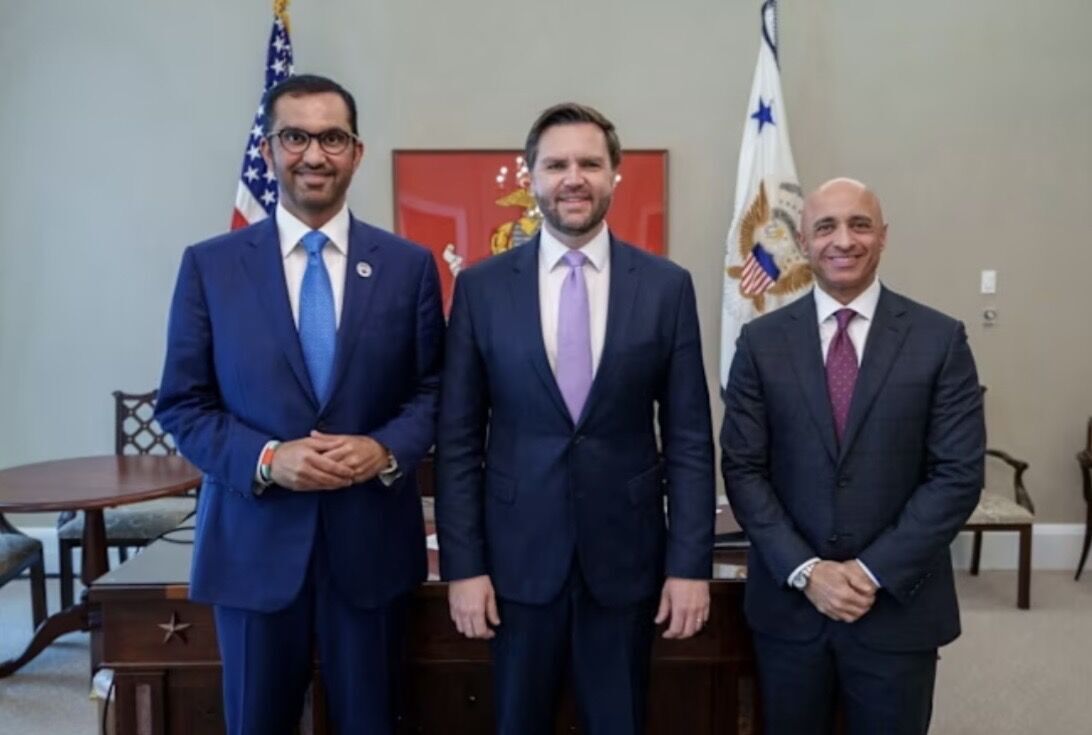 "Это не о войне с Ираном": в ОАЭ заявили о готовности присоединиться к международной миссии по разблокированию Ормузского пролива – FT