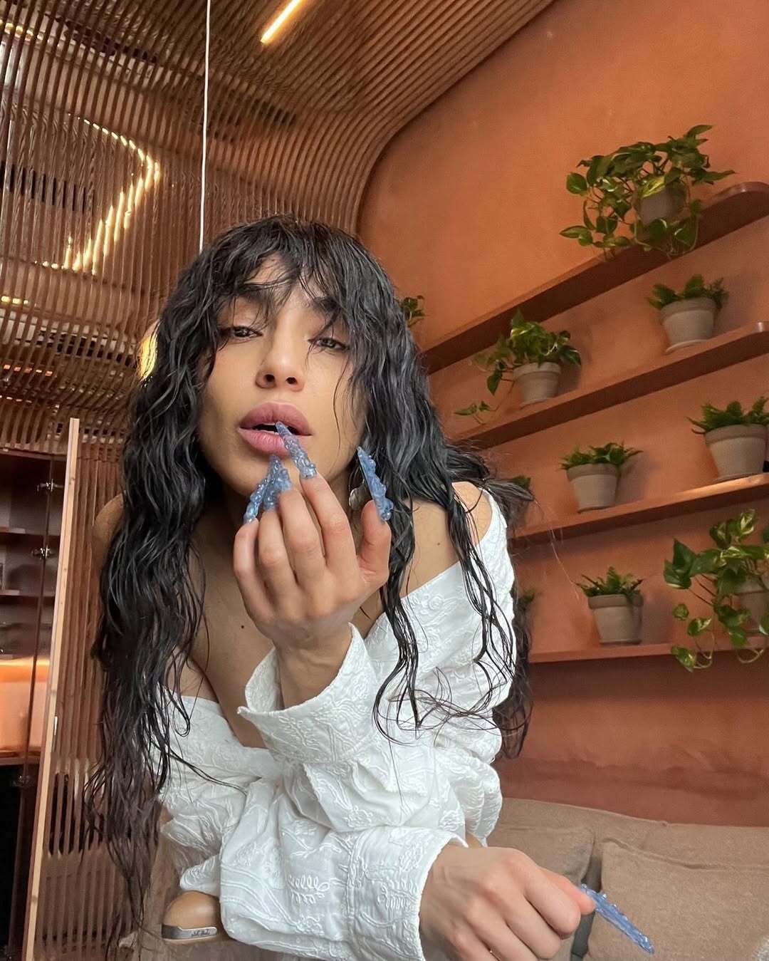 Сбежала от всех на "необитаемый" остров: как сейчас живет двукратная победительница Евровидения Лорин