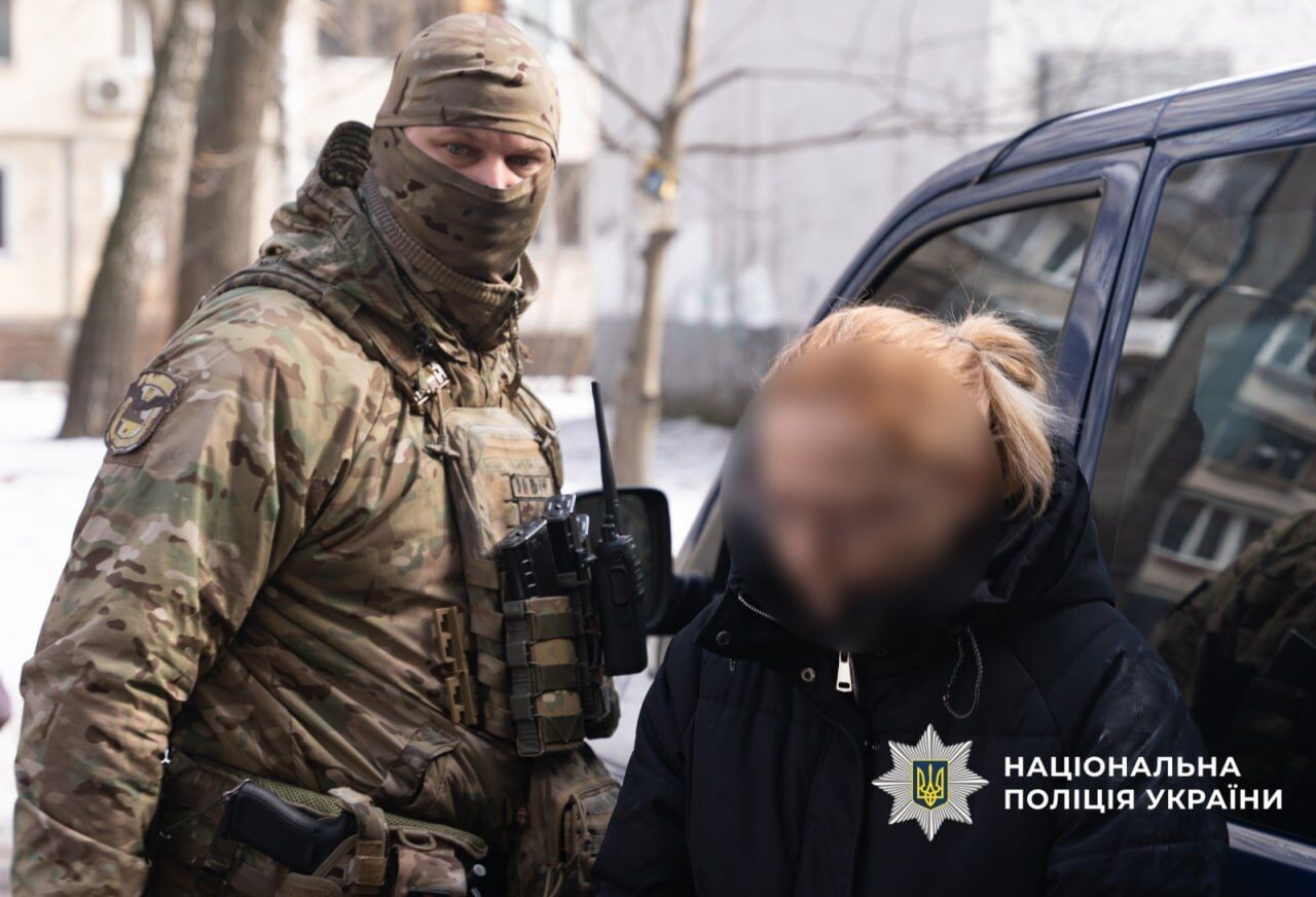 В Киеве разоблачили супругов, которые изготавливали порно с участием своей малолетней дочери. Подробности дела и фото