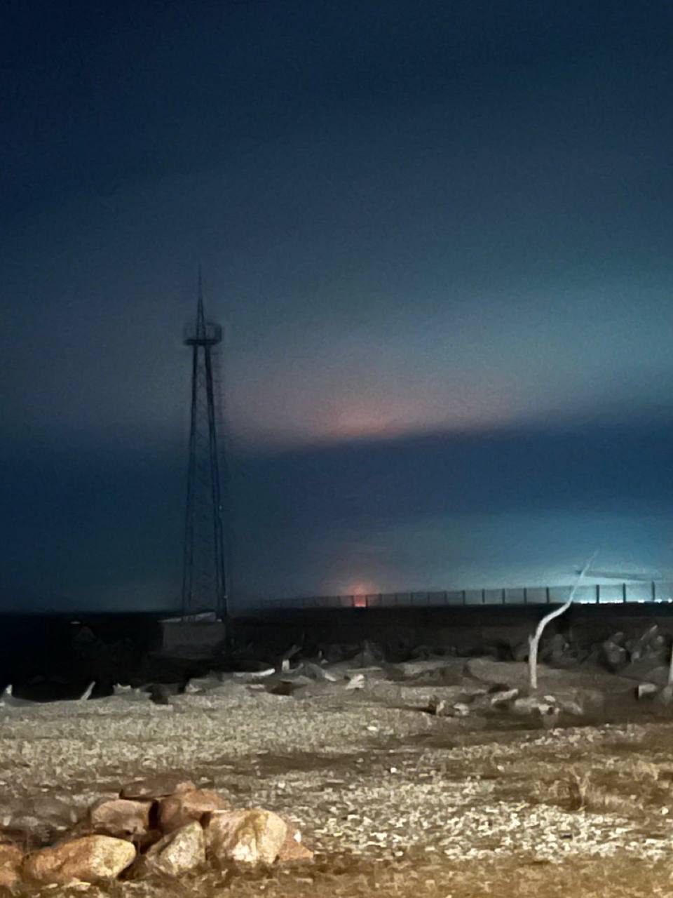 Порты Усть-Луги и Приморска снова в огне: украинские дроны атакуют Ленинградскую область РФ. Фото и видео