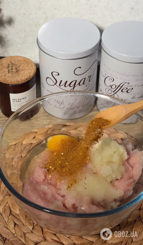 Соковиті м'ясні кошики з грибною начинкою та сиром: як приготувати смачну та ситну страву