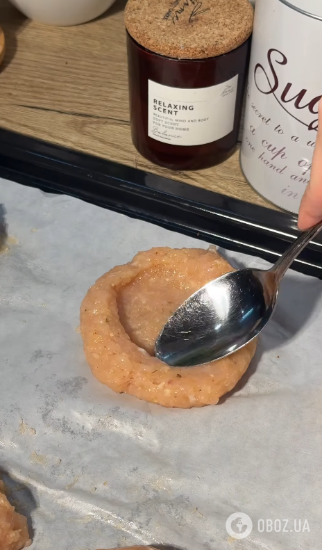 Соковиті м'ясні кошики з грибною начинкою та сиром: як приготувати смачну та ситну страву