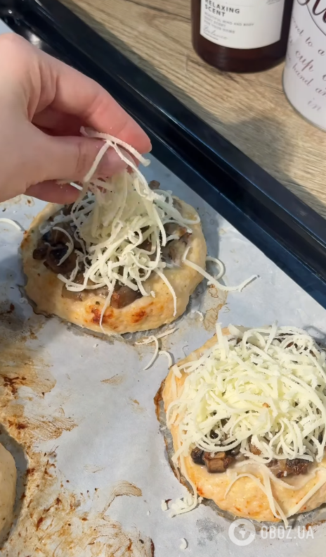 Соковиті м'ясні кошики з грибною начинкою та сиром: як приготувати смачну та ситну страву