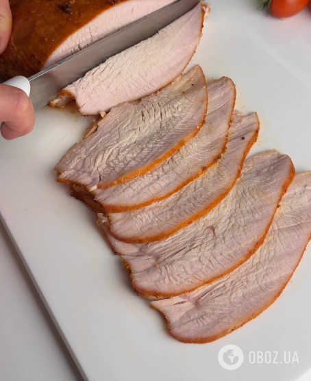 Как приготовить сочную домашнюю ветчину из индейки: рецепт на каждый день и для праздничного стола