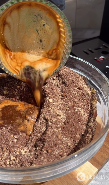 Яскраві шоколадні яйця на Великдень: діти точно оцінять