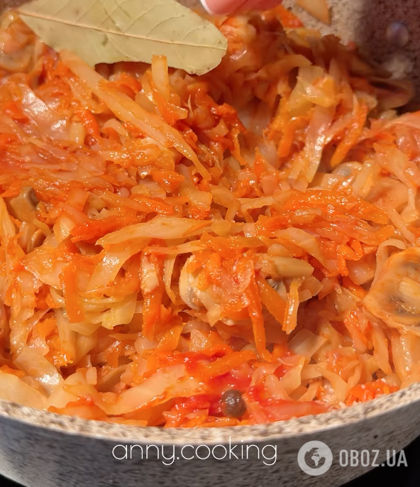 Тушкована капуста по-новому: розповідаємо, що додати до страви для яскравого смаку