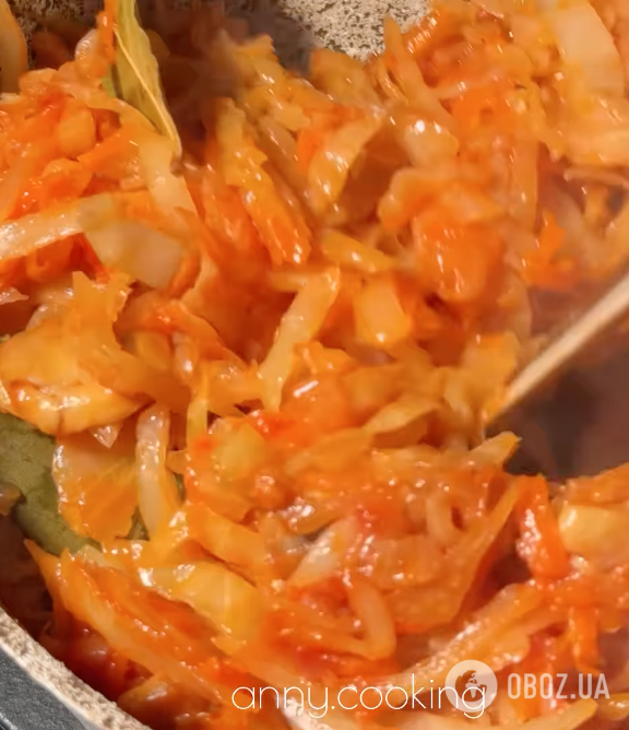 Тушкована капуста по-новому: розповідаємо, що додати до страви для яскравого смаку