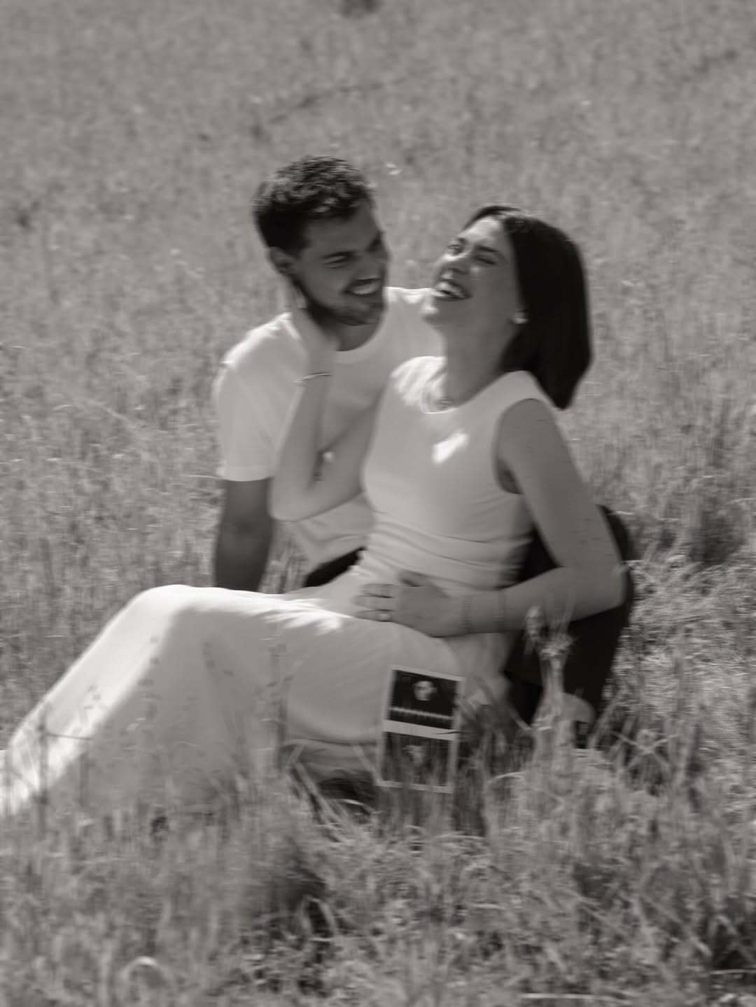 Перевертень Джейкоб із "Сутінок" уперше стане татом: який вигляд має його дружина-тезка. Фото