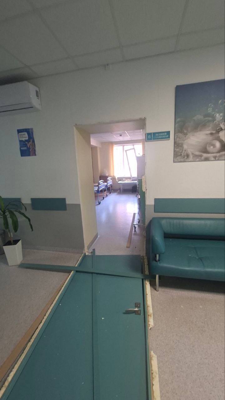 В Одесі окупанти влучили в пологовий і житлові будинки: є жертви, серед поранених – дитина. Фото