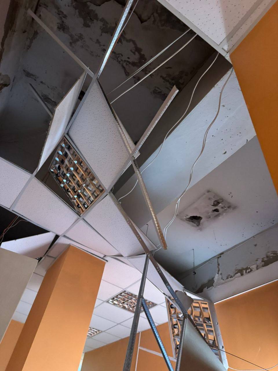 В Одесі окупанти влучили в пологовий і житлові будинки: є жертви, серед поранених – дитина. Фото