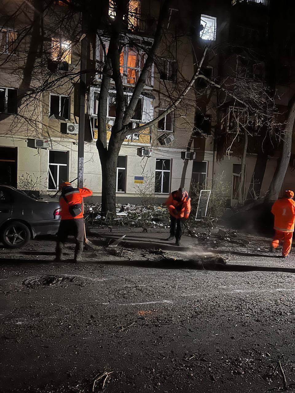 Одесса была под массированной атакой "Шахедов": есть попадания в роддом и жилые дома. Фото